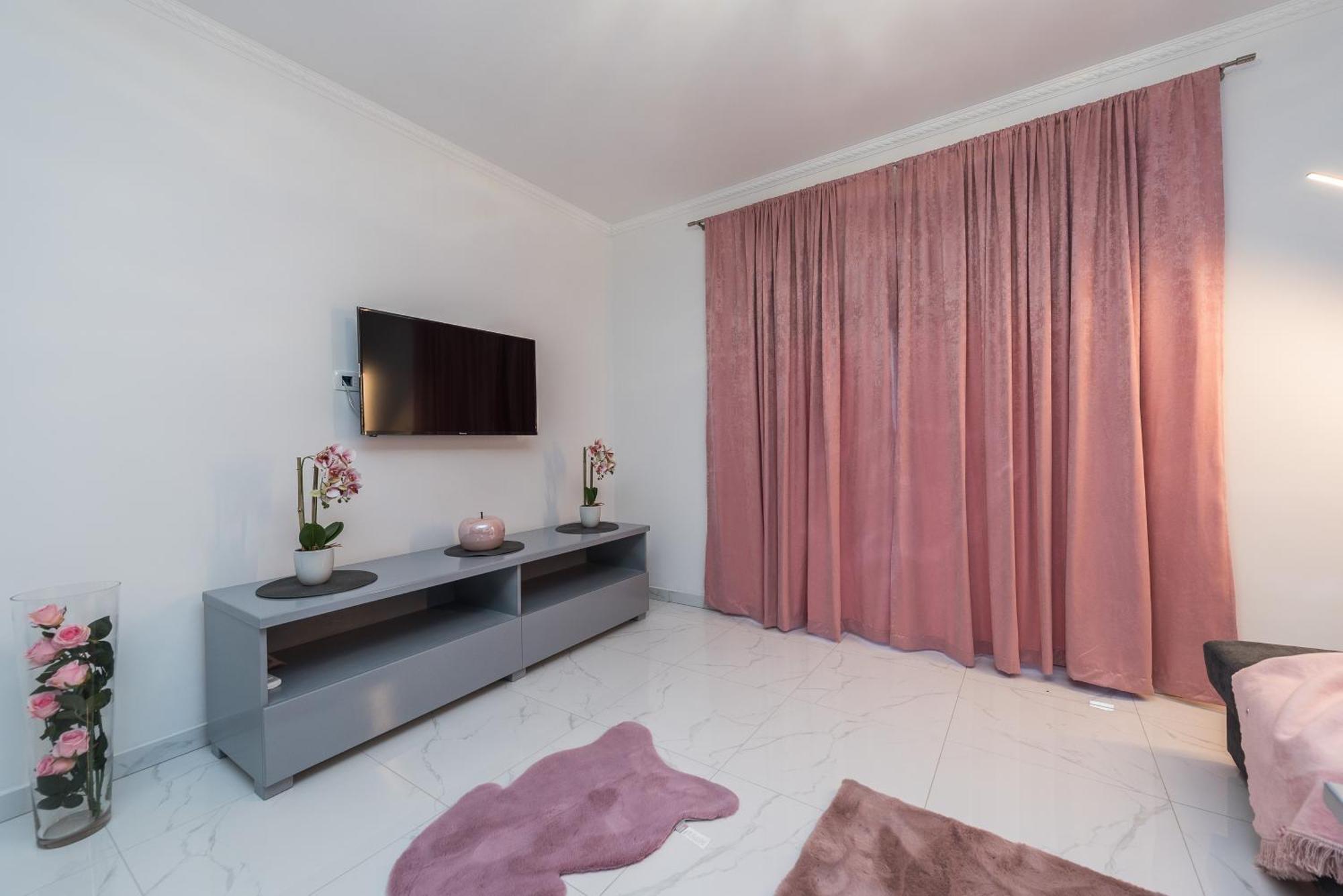 נובליה Villa Jana Luxury Apartments חדר תמונה