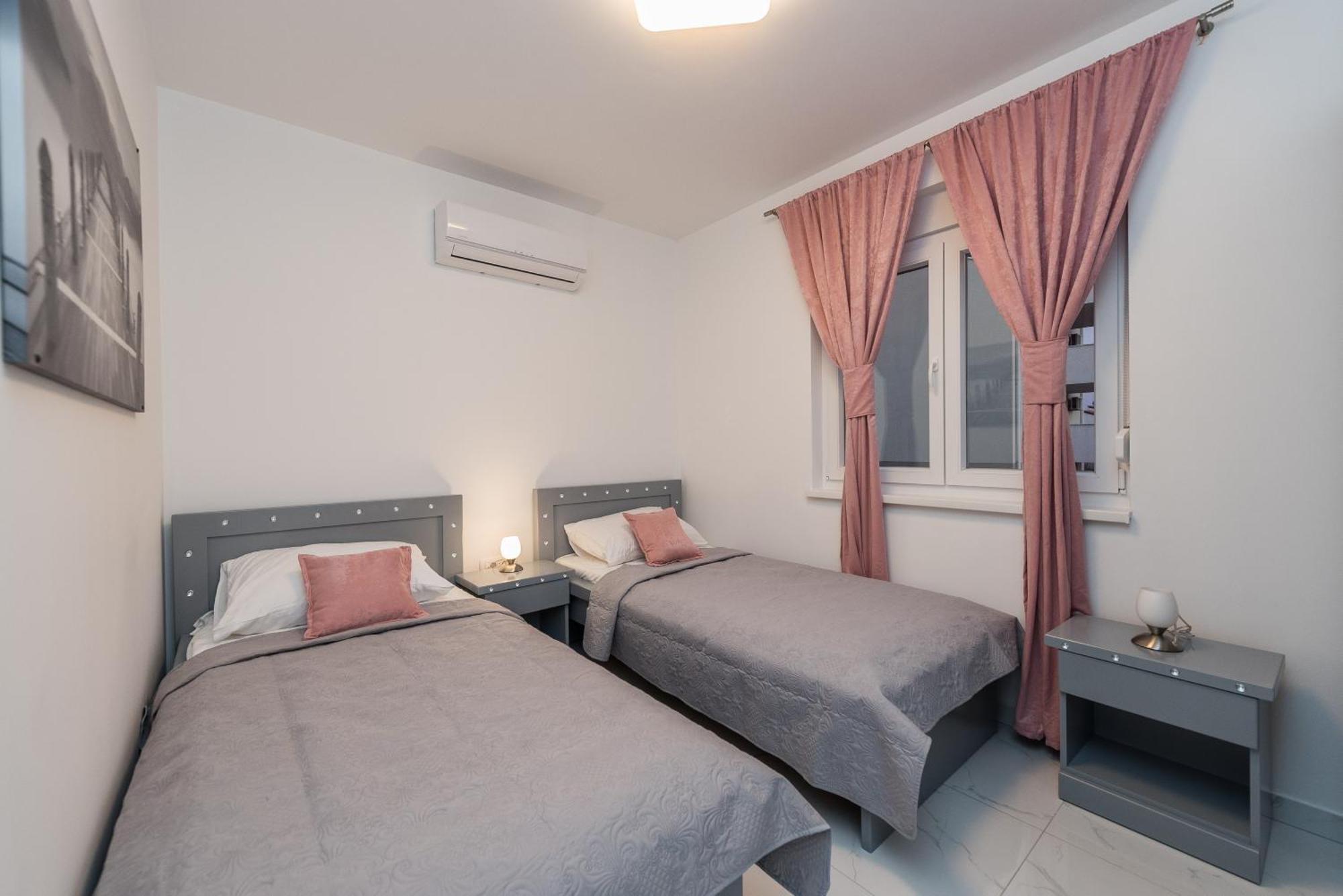 נובליה Villa Jana Luxury Apartments חדר תמונה