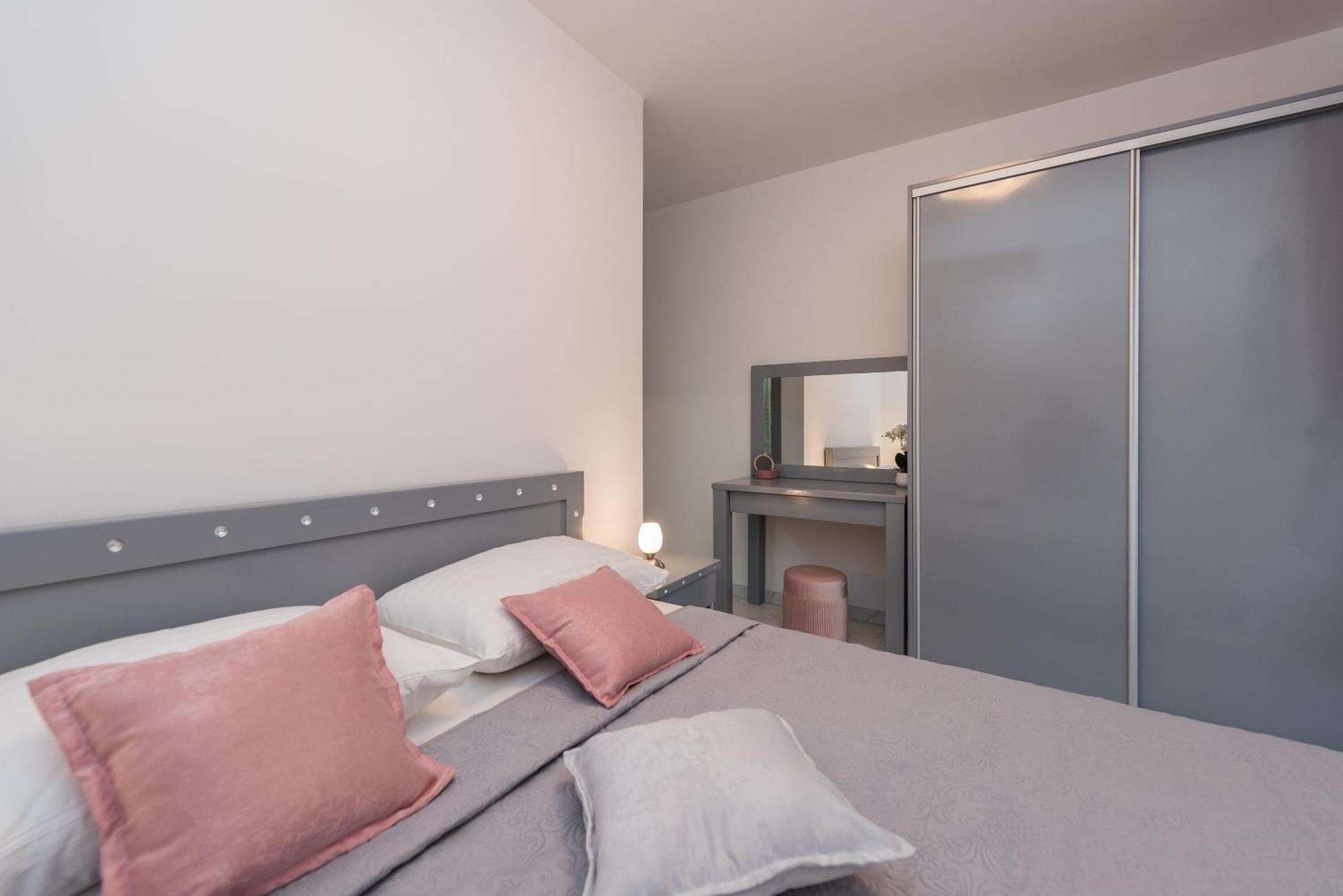 נובליה Villa Jana Luxury Apartments חדר תמונה