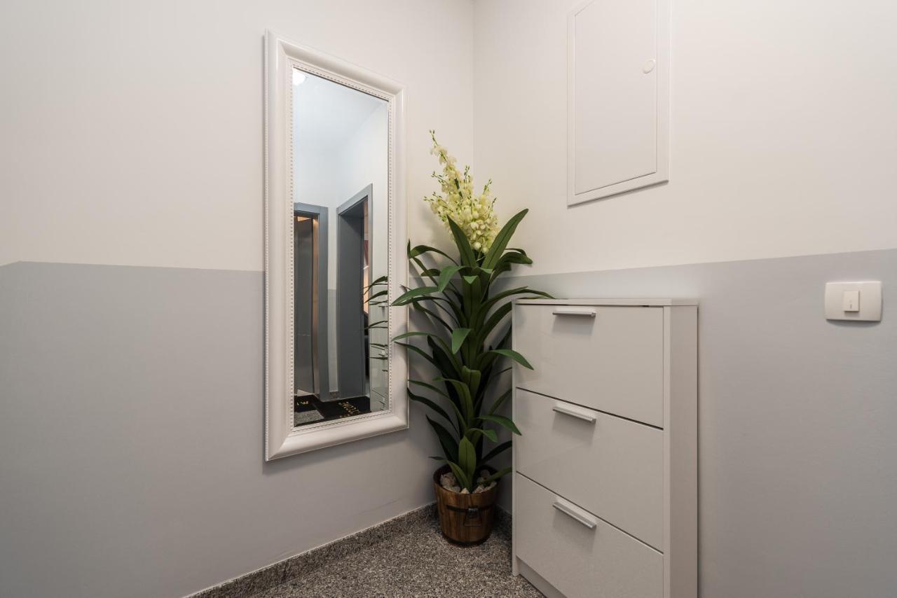 נובליה Villa Jana Luxury Apartments מראה חיצוני תמונה