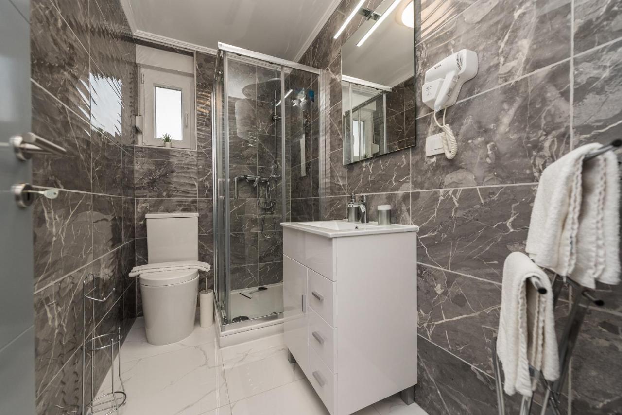נובליה Villa Jana Luxury Apartments מראה חיצוני תמונה