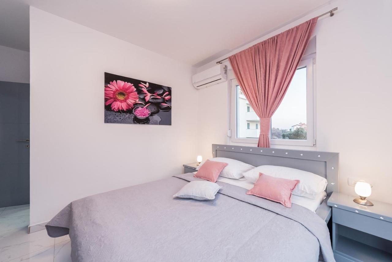 נובליה Villa Jana Luxury Apartments מראה חיצוני תמונה